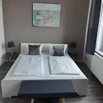 Apartmenthaus Kaiser Friedrich 3*