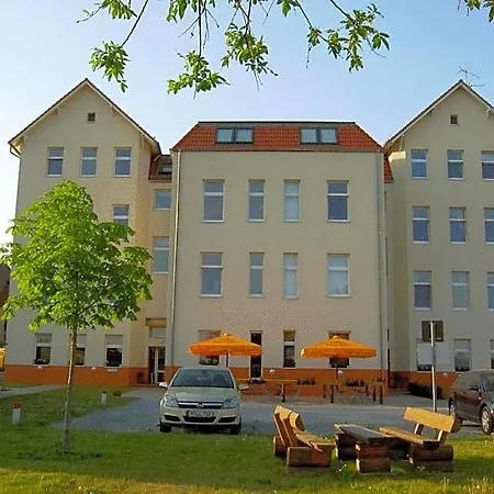 Aparthotel Apartmenthaus Kaiser Friedrich 3*