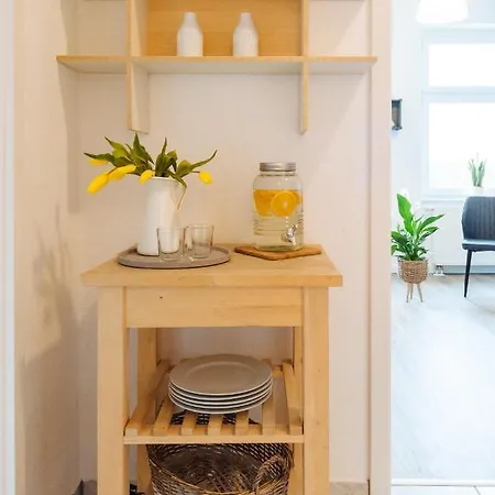 Apartmenthaus Kaiser Friedrich מלון דירות 3*