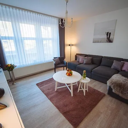 Apartmenthaus Kaiser Friedrich מלון דירות פוטסדאם