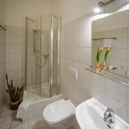 Apartmenthaus Kaiser Friedrich מלון דירות פוטסדאם